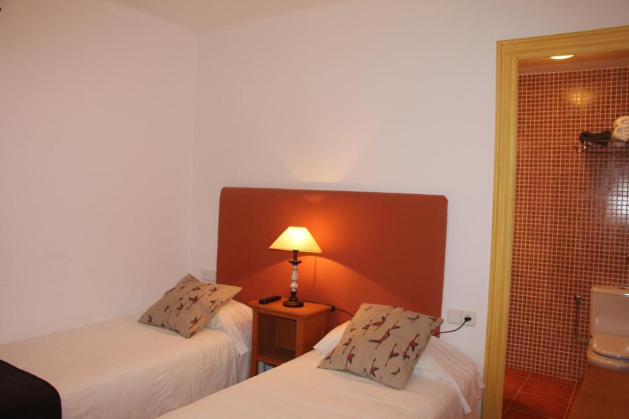 Hostal L'Ou De Reig Montseny Bagian luar foto