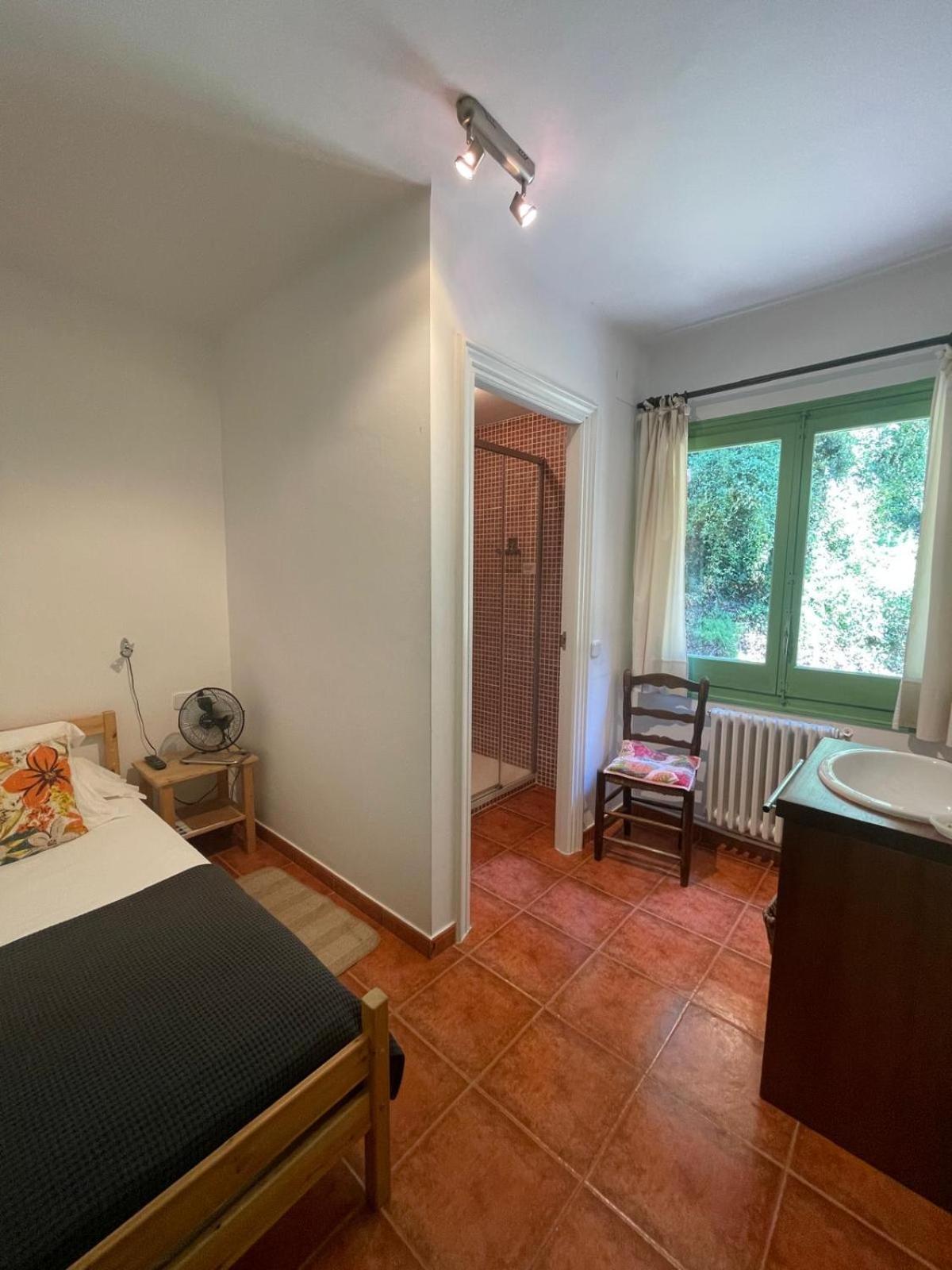 Hostal L'Ou De Reig Montseny Bagian luar foto