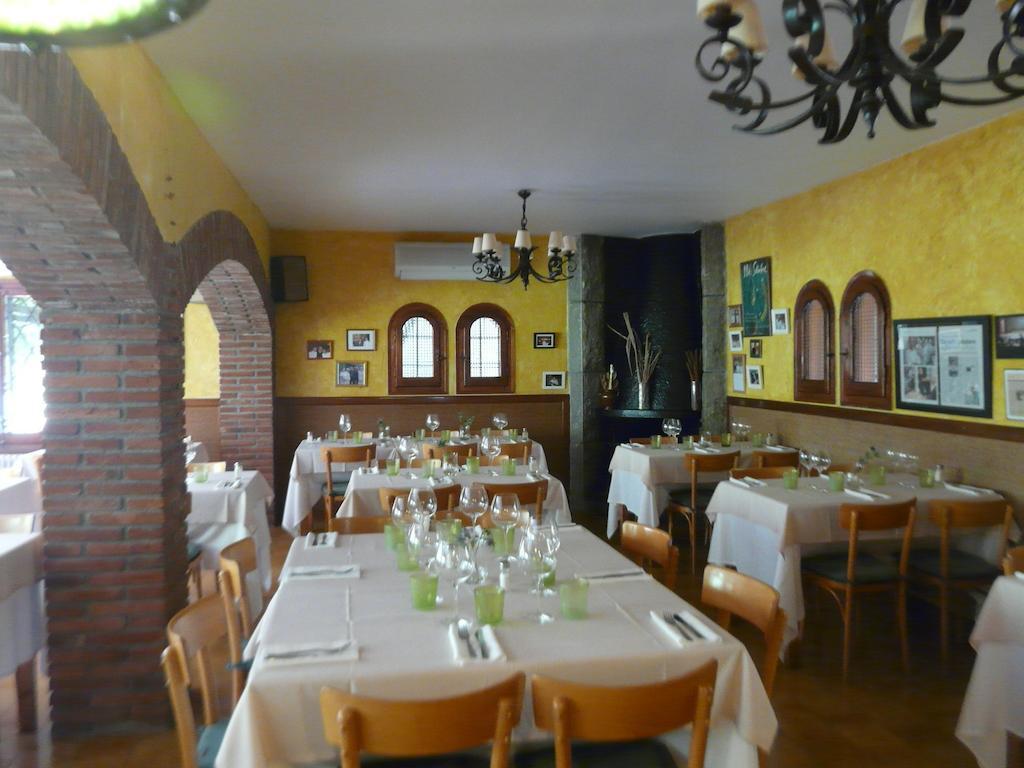 Hostal L'Ou De Reig Montseny Bagian luar foto